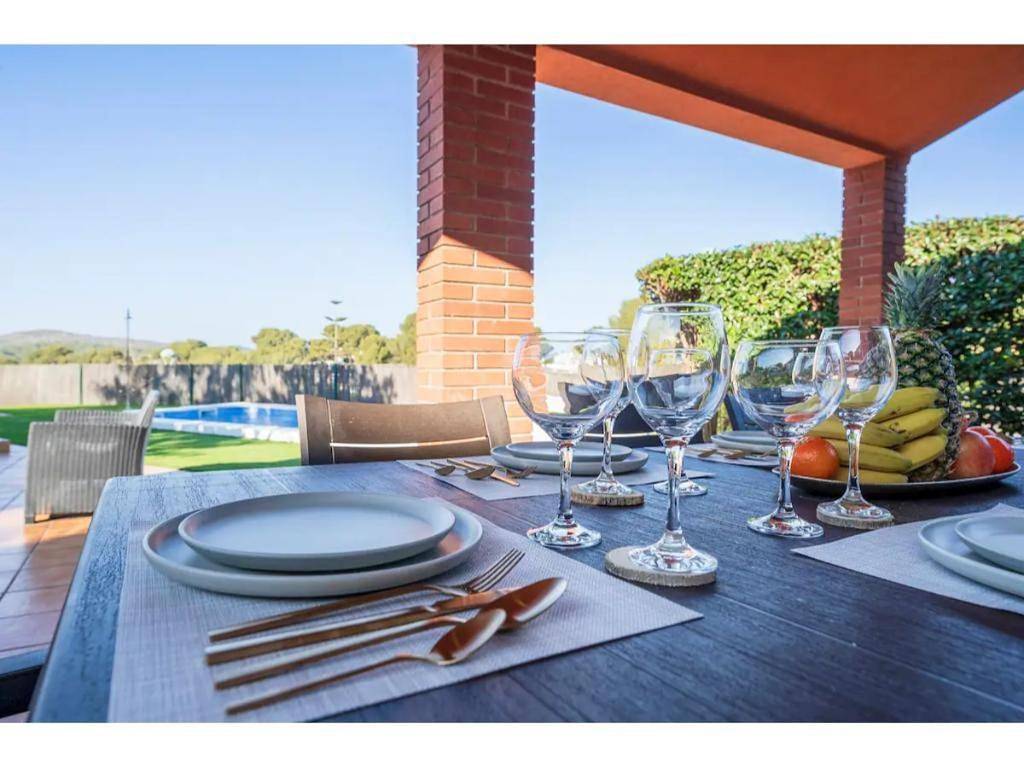 Villa with Garden View in La Móra, Tarragona