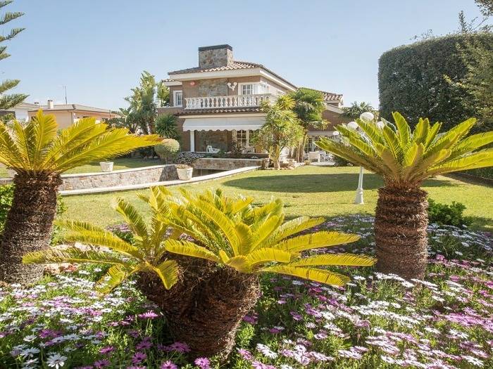 Entire holiday apartment, R60 Villa Sendo in Calafell, Costa Dorada