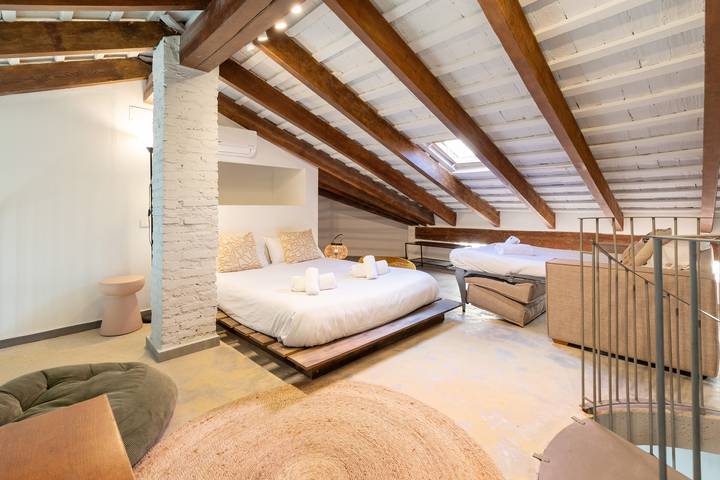 Last minute apartment voor 8 personen, met Balkon in Valencia
