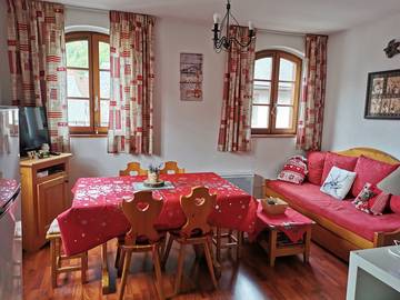 Gîte pour 6 personnes, avec piscine et balcon à Vignec