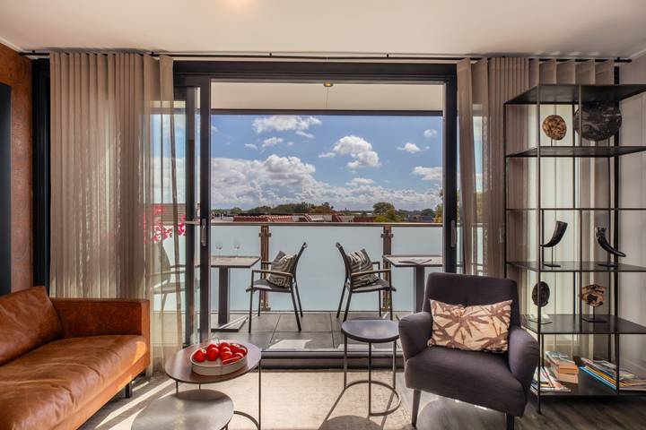 Apartamento entero, Luxury 4 person apartment 150 meters from the beach in Domburg in Domburgo, Walcheren