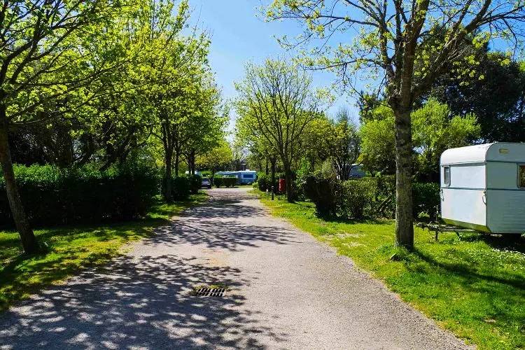 Lodge 3 estancias 5 Personas + 1 bebé in Larmor-Plage, Côte des Mégalithes