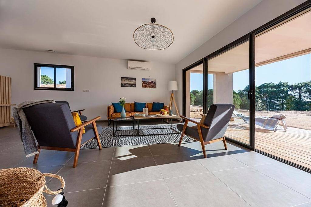 Calarossa Bay Resort in Cala Rossa, Lecci