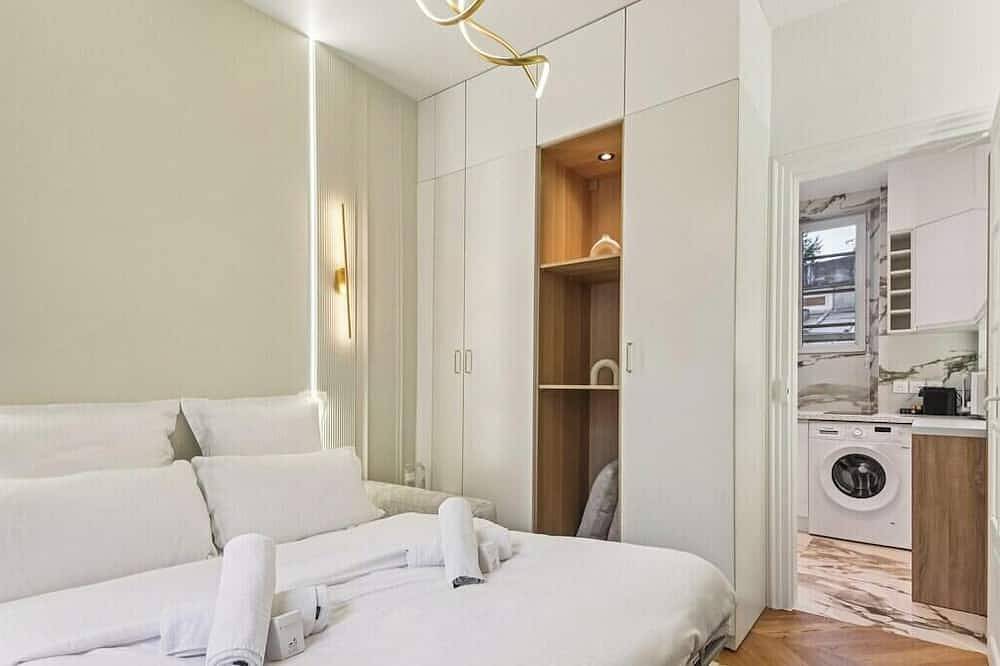 Entire apartment, Charmant studio Levallois-Perret proche de Paris in Levallois-Perret, Hauts-de-Seine