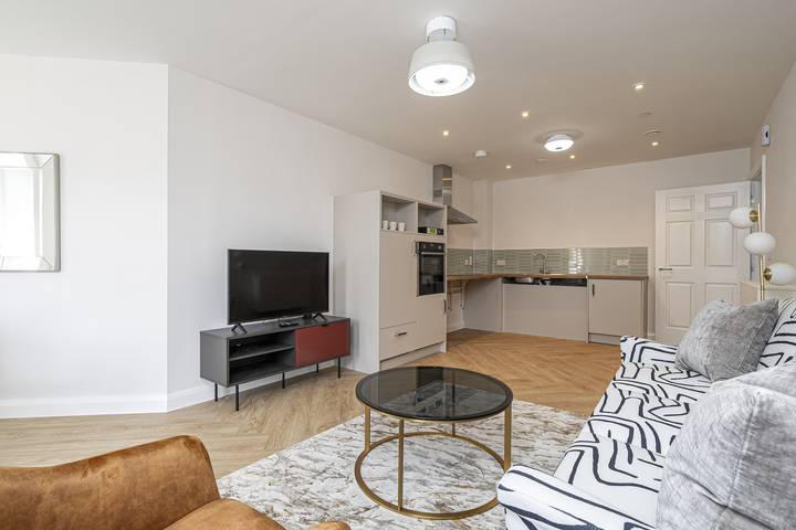 Apartment for 4 people, with garden, with pets in Surrey