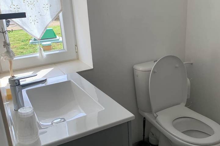 Location de vacances pour 5 personnes, avec terrasse et jardin à Farges-en-Septaine - 3