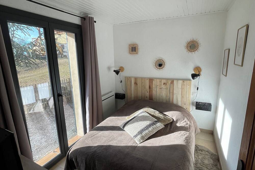 Appartement entier, Appartement bas de chalet à 30 minutes de la foux d’allos, in Villars-Colmars, Région Castellane