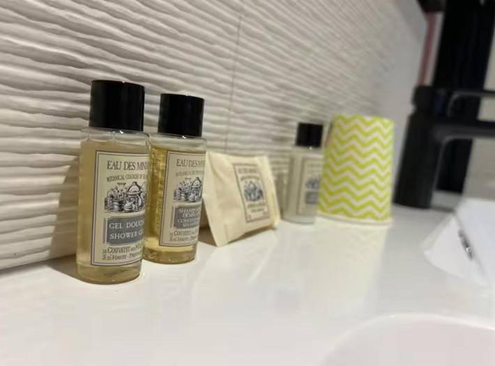 Gîte pour 2 personnes, avec vue ainsi que terrasse et jardin à Montbazon - 4