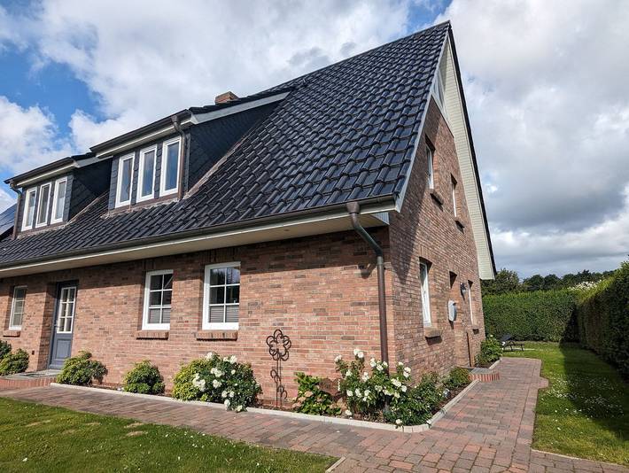 Ferienhaus für 5 Personen, mit Ausblick und Terrasse in Borgsum - 2