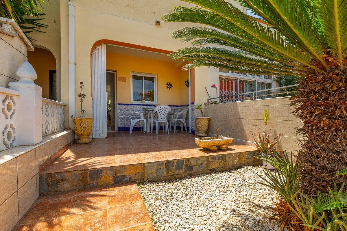 Bungalow para 4 personas con piscina in Los Balcones, Orihuela