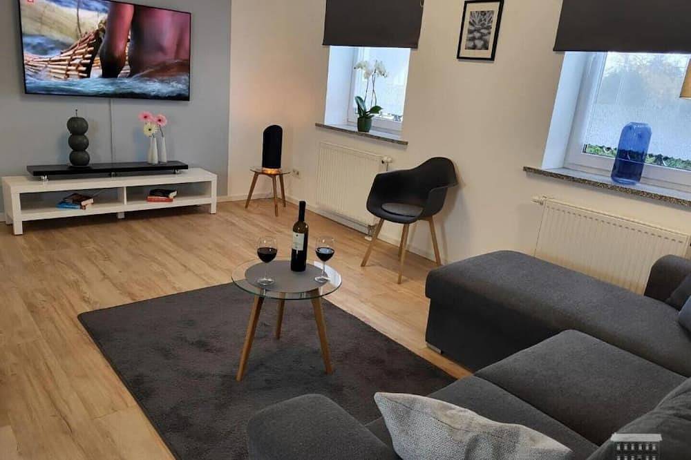 Ganze Wohnung, Gästehaus am Bachlauf - Losheim am See Fewo 49m² /1-2 Pers Garten & Teichblick in Losheim am See, Saar-Nahe-Bergland