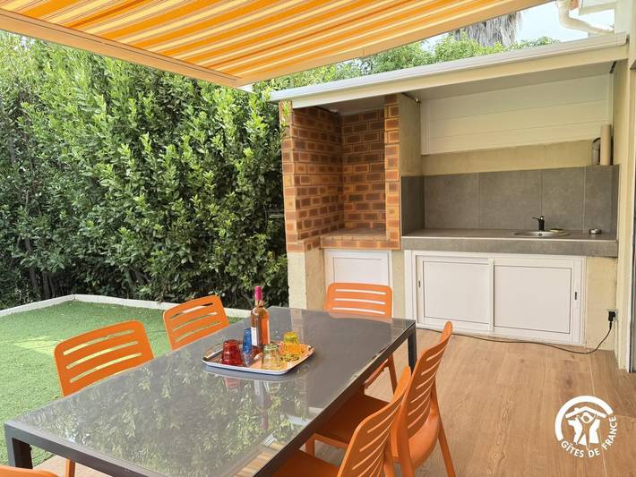 Maison de vacances pour 6 personnes, avec Terrasse ainsi que Jardin et Piscine à Elne