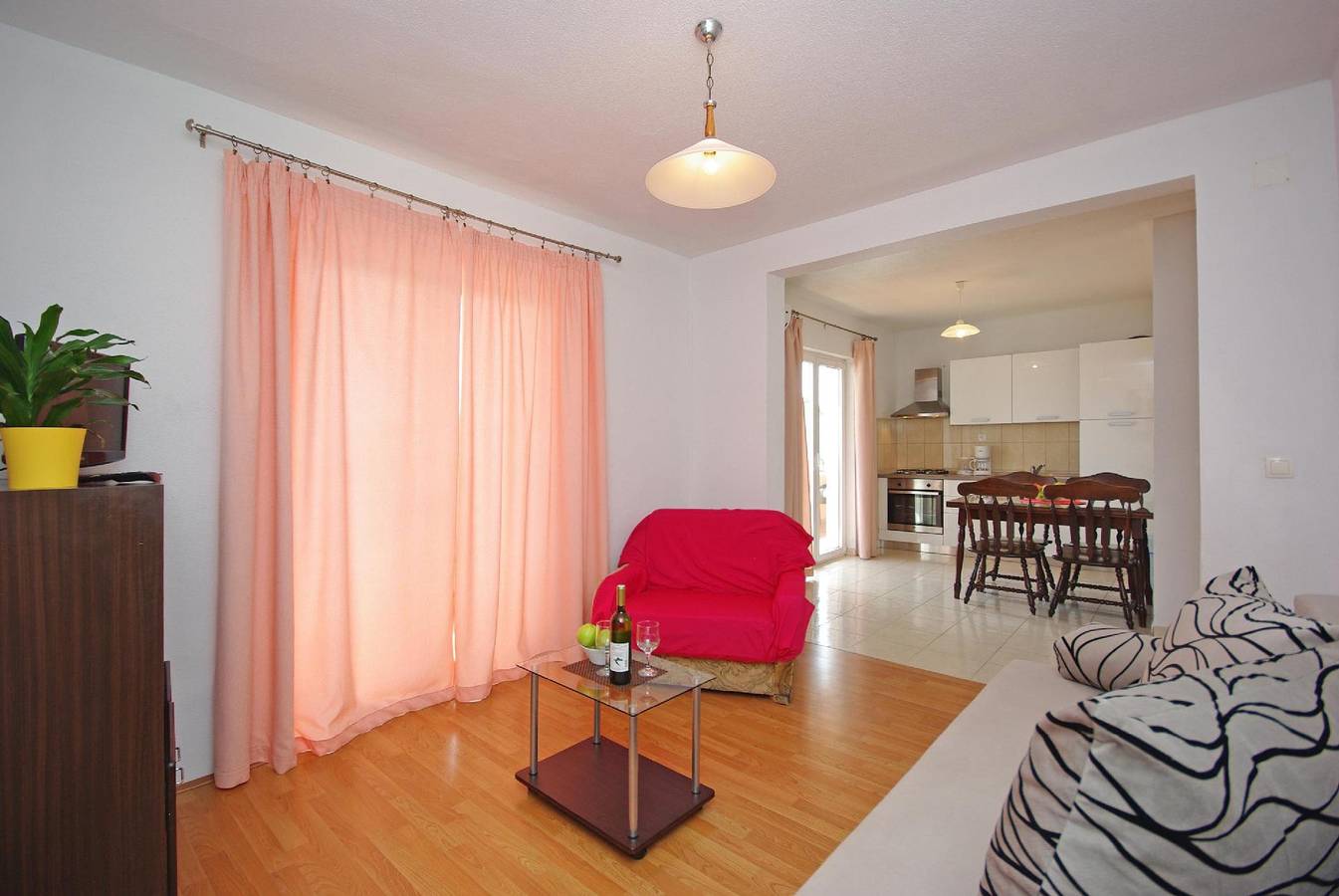 Ganze Ferienwohnung, Apartment mit einem Schlafzimmer in der zweiten Etage in Stobrec, Split-Dalmatien