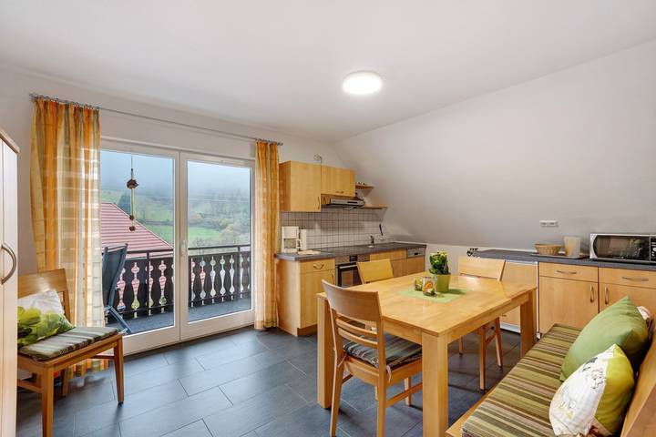 Ferienwohnung für 4 Personen, mit Balkon, kinderfreundlich - 1