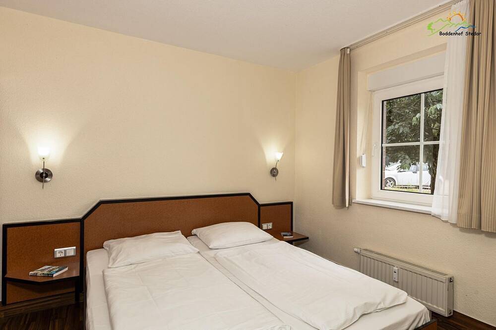 Ganze Wohnung, Boddenhof Apartment 44 - Terrasse, Hund willkommen - Boddenhof Stedar in Buschvitz, Bergen auf Rügen und Umgebung