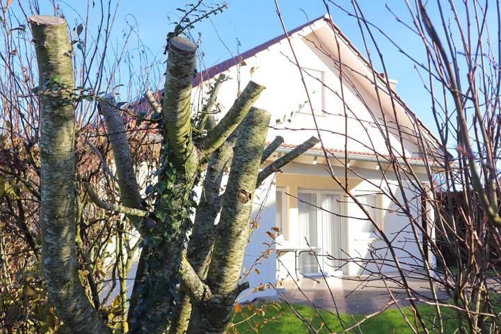 Bungalow für 4 Personen, mit Terrasse und Garten