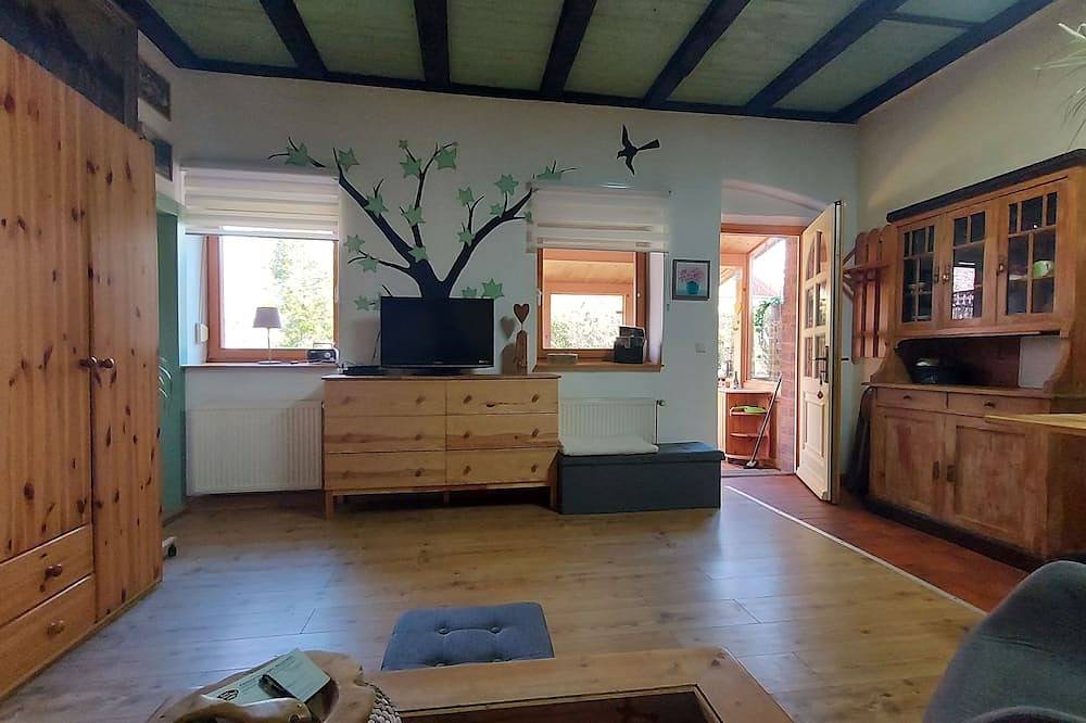 Ganze Wohnung, Gemütliche Ferienwohnung \"Spatz\" mit direkten Seezugang - Angelurlaub Mv in Wokuhl-Dabelow, Mecklenburg-Strelitz