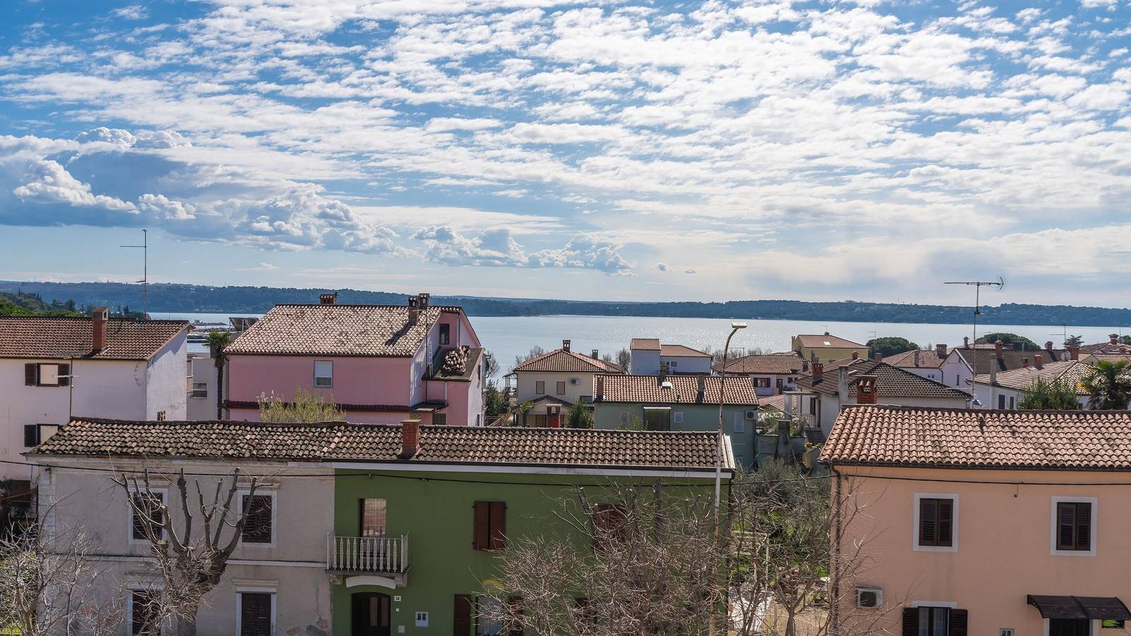Entire apartment, One bedroom Apartment with sea view in Novigrad, Umag Region
