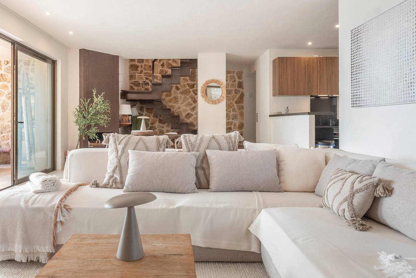 Villa 'La' con vistas al mar, Wi-Fi y aire acondicionado in Sant Josep de sa Talaia, Costa d’Eivissa