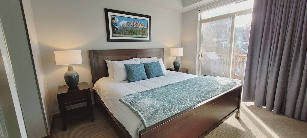 Gîte pour 4 personnes, avec balcon ainsi que piscine et jacuzzi à Canmore