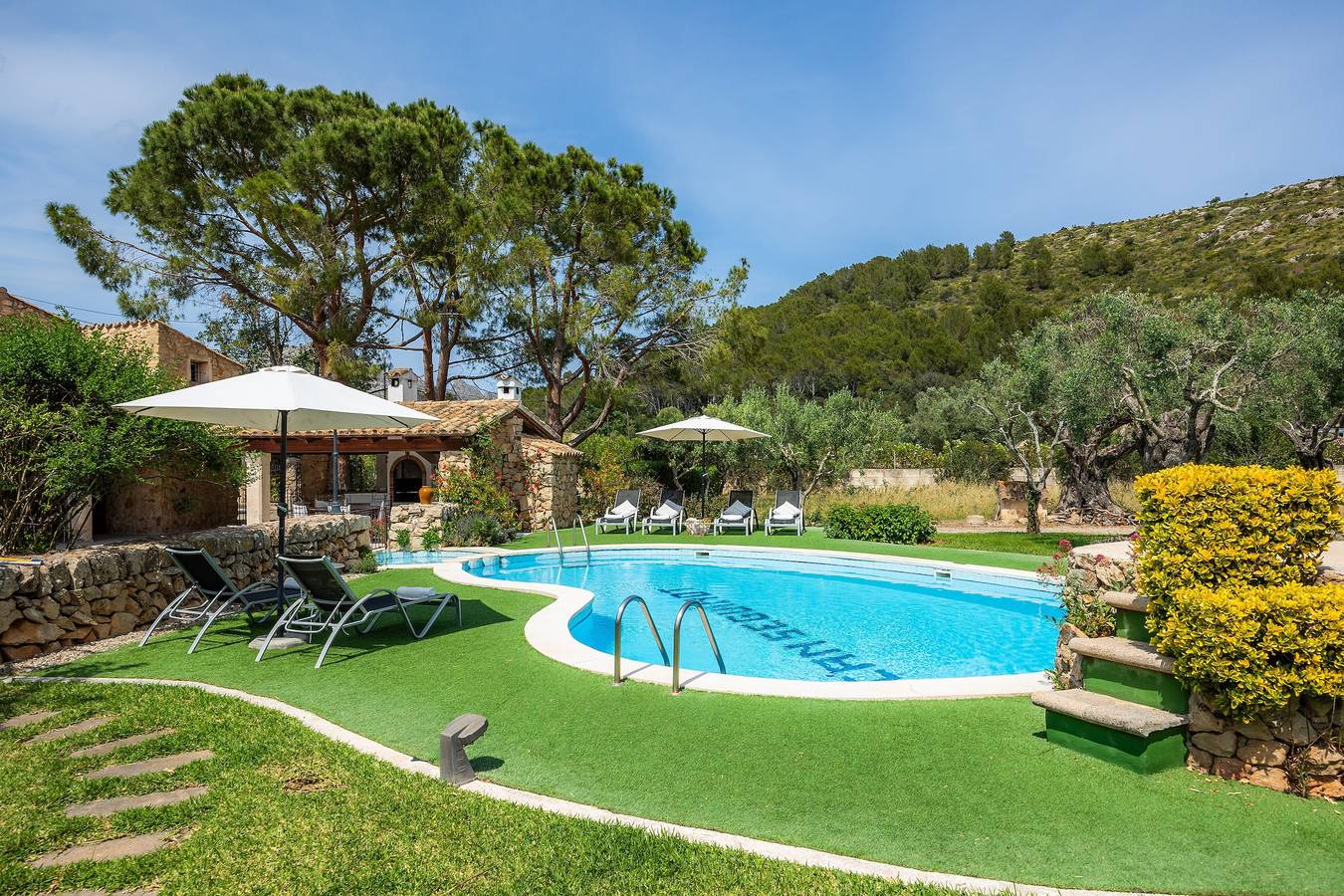 Villa "La Fortaleza" mit Bergblick, privatem Pool und Wlan in Port de Pollença, Pollença