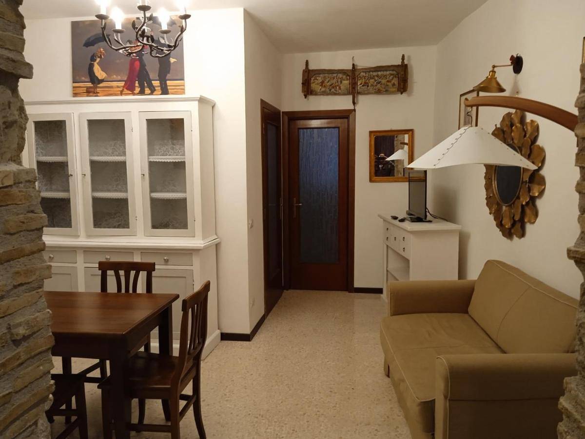 Appartamento intero, One-Bedroom Apartment in Campagnano di Roma, Lago di Bracciano