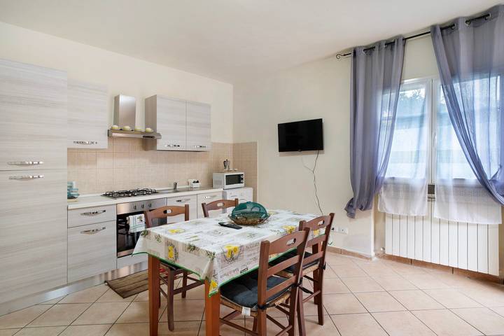 Villa 'Il Frutteto 50' con terrazza privata e Wi-Fi in Ortovero, Riviera di Ponente