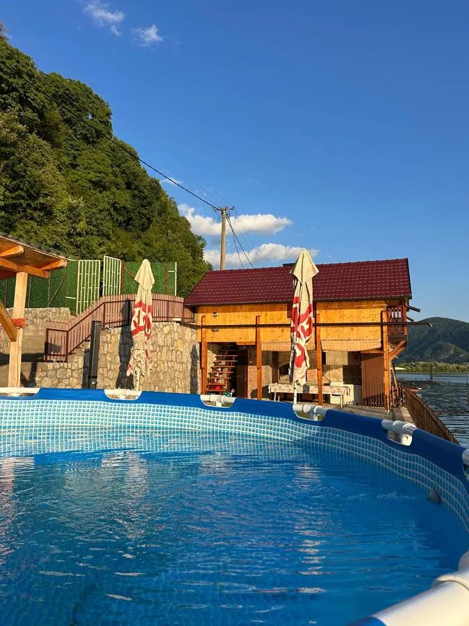 Apartamento de vacaciones para 4 personas, con jardín y vistas además de vistas al lago y piscina - 1