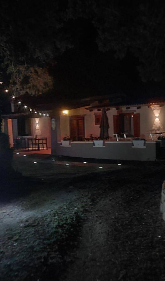 Chambre d’hôte pour 4 personnes, avec terrasse et jardin à San Teodoro - 2