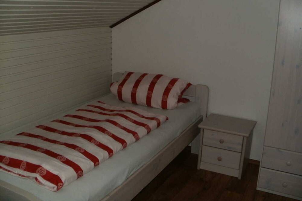 Cornils: Ferienwohnung mit Seeblick - Ferienwohnung Cornils in Wanderup, Grünes Binnenland