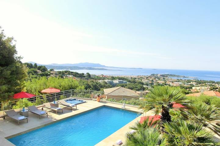 Villa pour 10 personnes, avec jacuzzi et jardin à Bandol