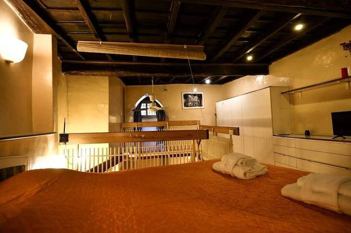 Appartamento intero, A mini loft within walking distance of everything! in Centro di Roma, Roma