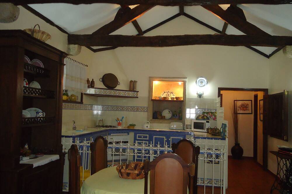 Umgebaut watermill ,, Water Falls. Privatpool. Tennisplatz in Venade e Azevedo, Viana do Castelo Distrikt