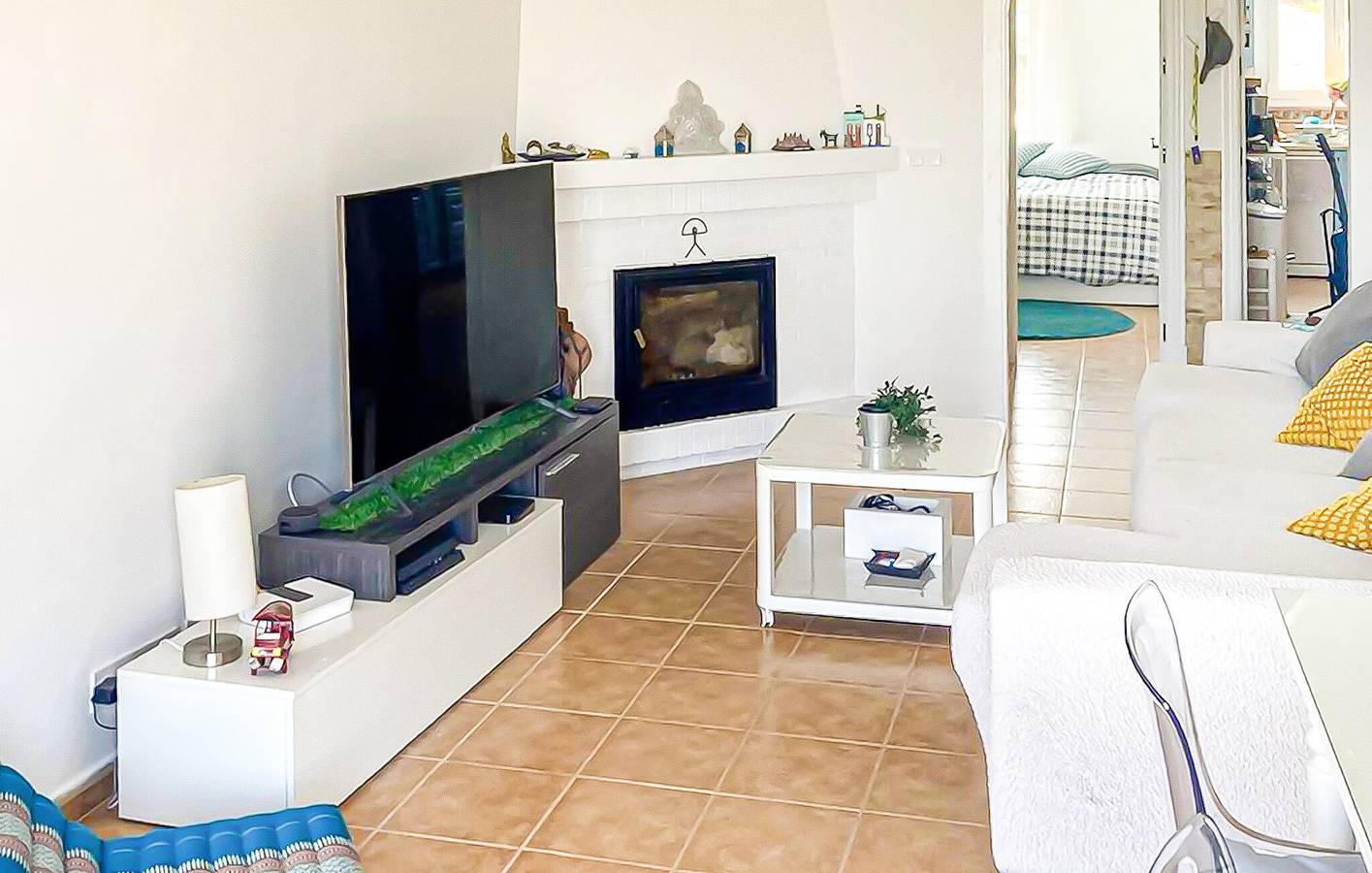 Apartamento vacacional entero, Moderno apartamento cerca del centro de la ciudad con WiFi in Facinas, Tarifa