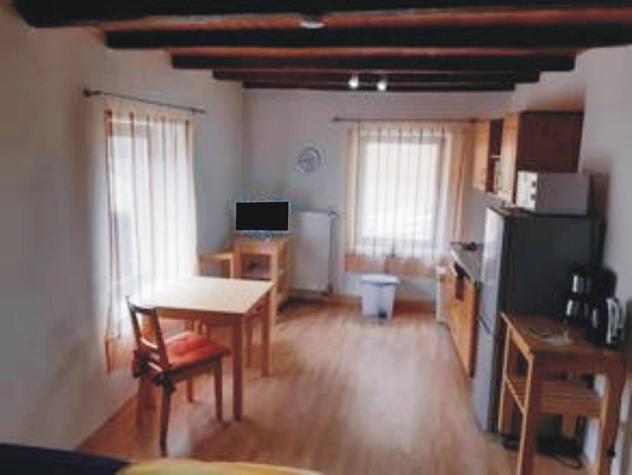 Geheel vakantieappartement, Studio, douche, Wc, woon- slaapruimte in Perl, Merzig en omgeving