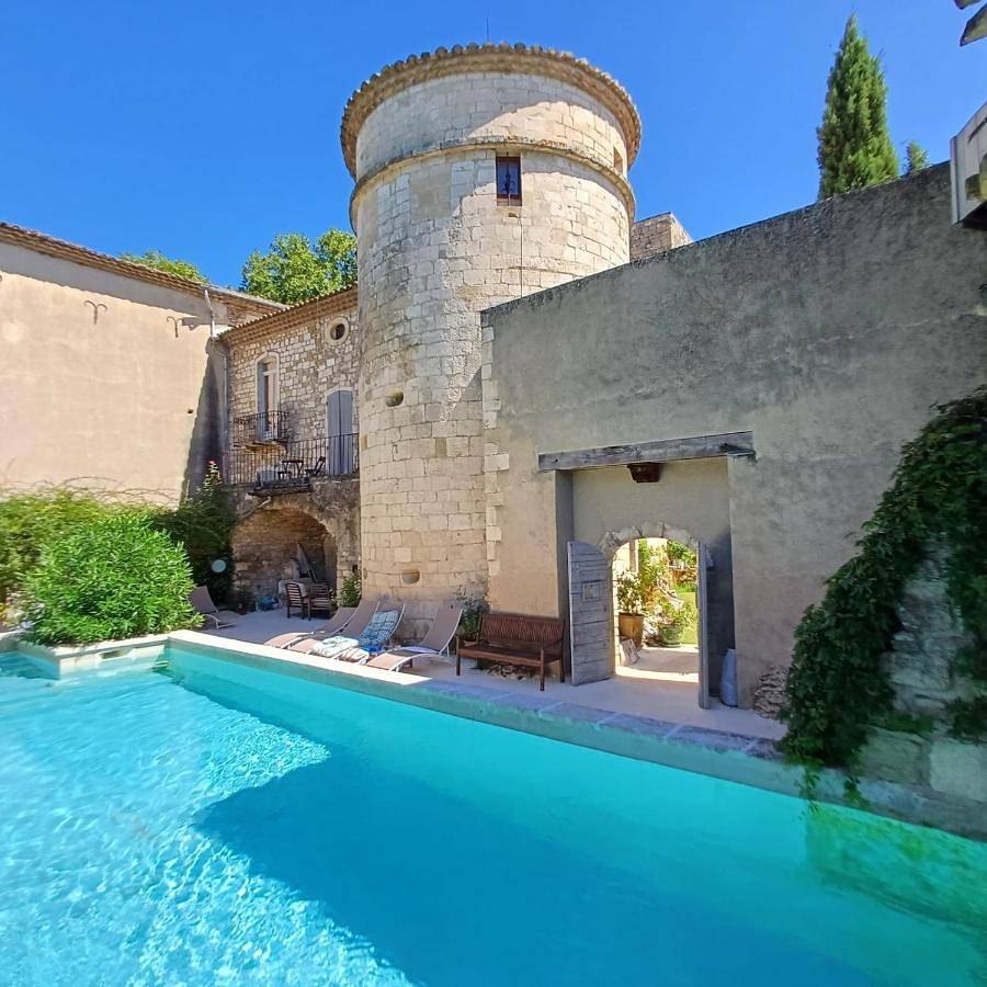 Double Room with Private Bathroom in Goudargues, Région de Nîmes
