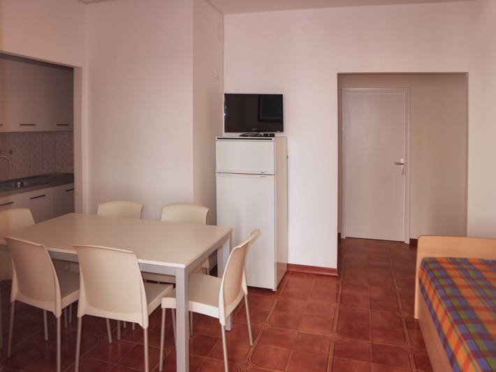 Ferienwohnung für 5 Personen, mit Garten in Lignano Sabbiadoro - 2