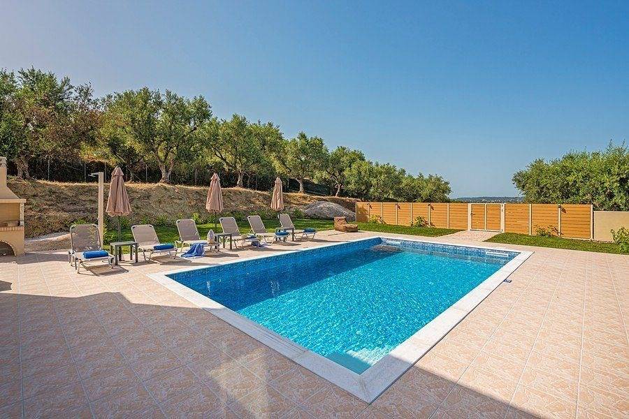 2 Bedroom Villa, Sarakina, Zakynthos in Pantokratoras, Zakynthos