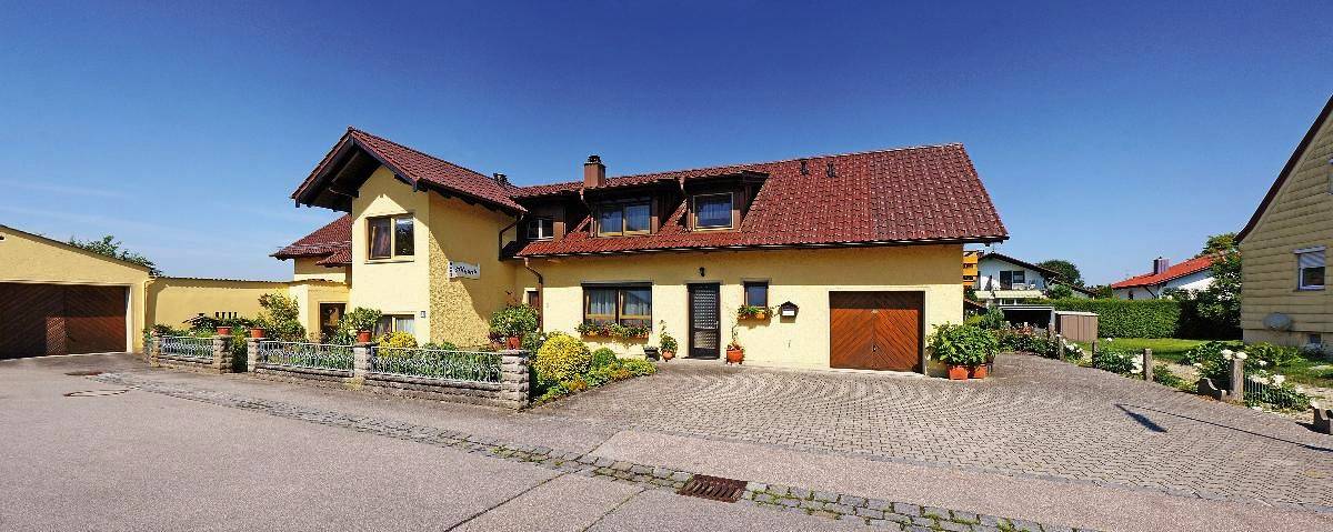 Ferienwohnung für 4 Personen, mit Balkon und Balkon/Terrasse sowie Terrasse und Garten in Bad Füssing - 3