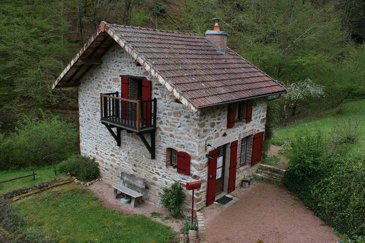 Gîte pour 2 personnes, avec balcon et jardin dans Allier