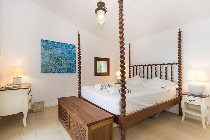 Villa With Private Pool with Sea Views . Homely  traditional majorcan house in Deià, Coast of Mallorca