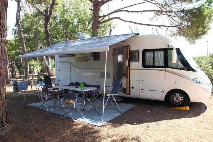 Apartamento entero, Caravan with essential services 3 3 personas in Ugento, Golfo de Tarento