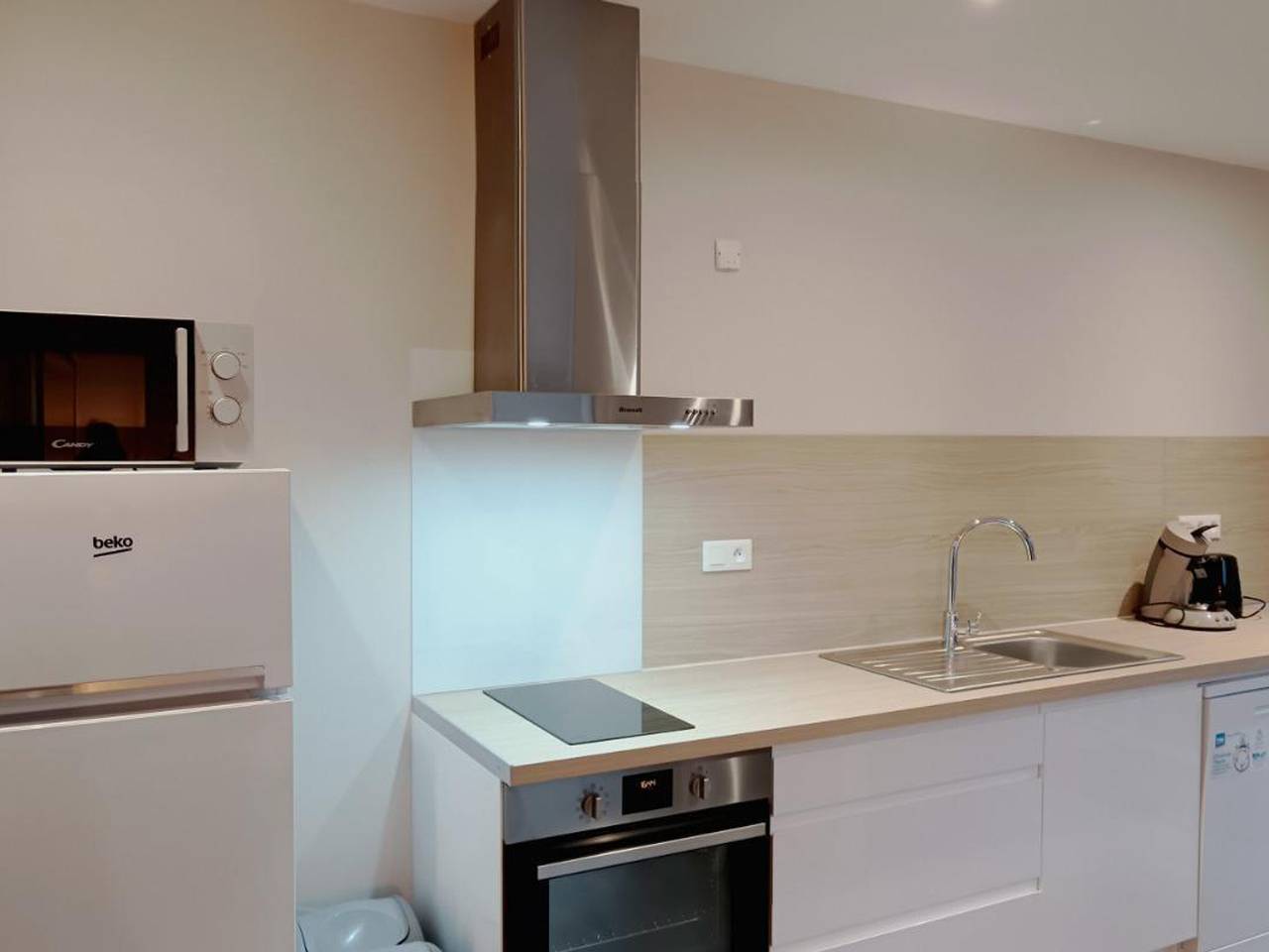 Casa moderna a 2,5 km de la playa, cerca de tiendas in Barneville-Carteret, Côte de la Déroute