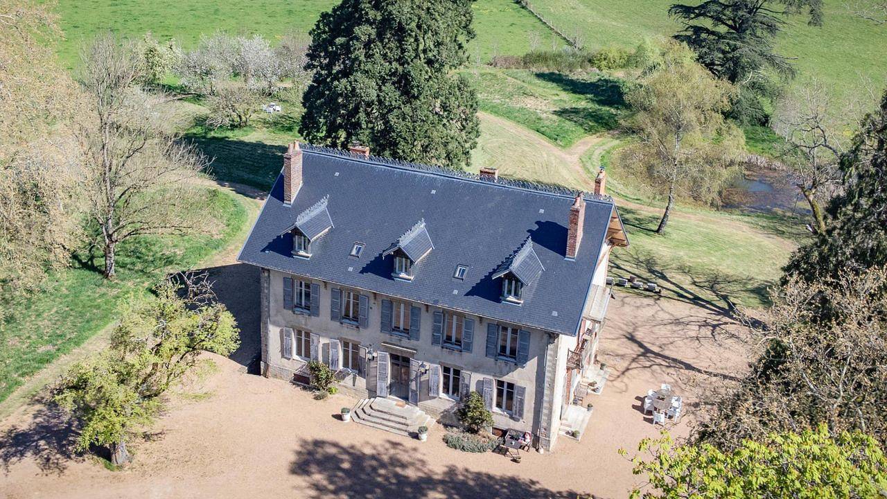 Ferienhaus für 15 Personen (450 m²) in Saint-Saulge in Saint-Saulge, Nièvre