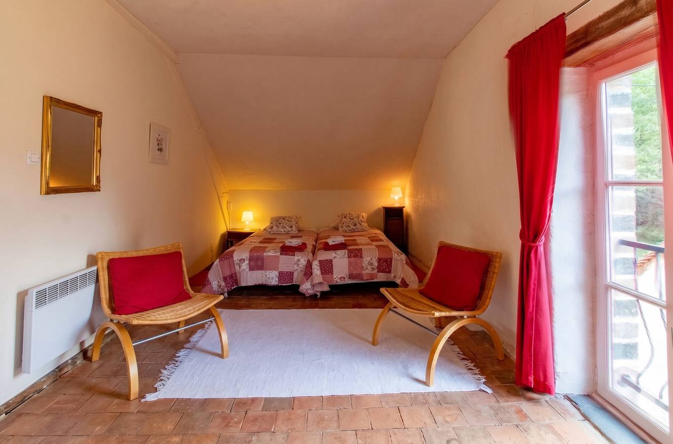 Maison conviviale à Baugé-en-Anjou avec terrasse in Clefs-Val d'Anjou, Vallée de la Loire