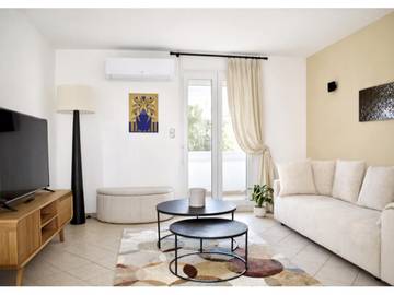 Location De Vacances pour 8 Personnes dans Martigues, Région d'Istres, Photo 4