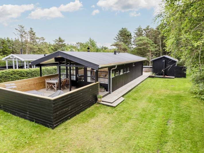 Ferienhaus für 8 Personen, mit Terrasse und Garten, kinderfreundlich in Grønhøj Strand