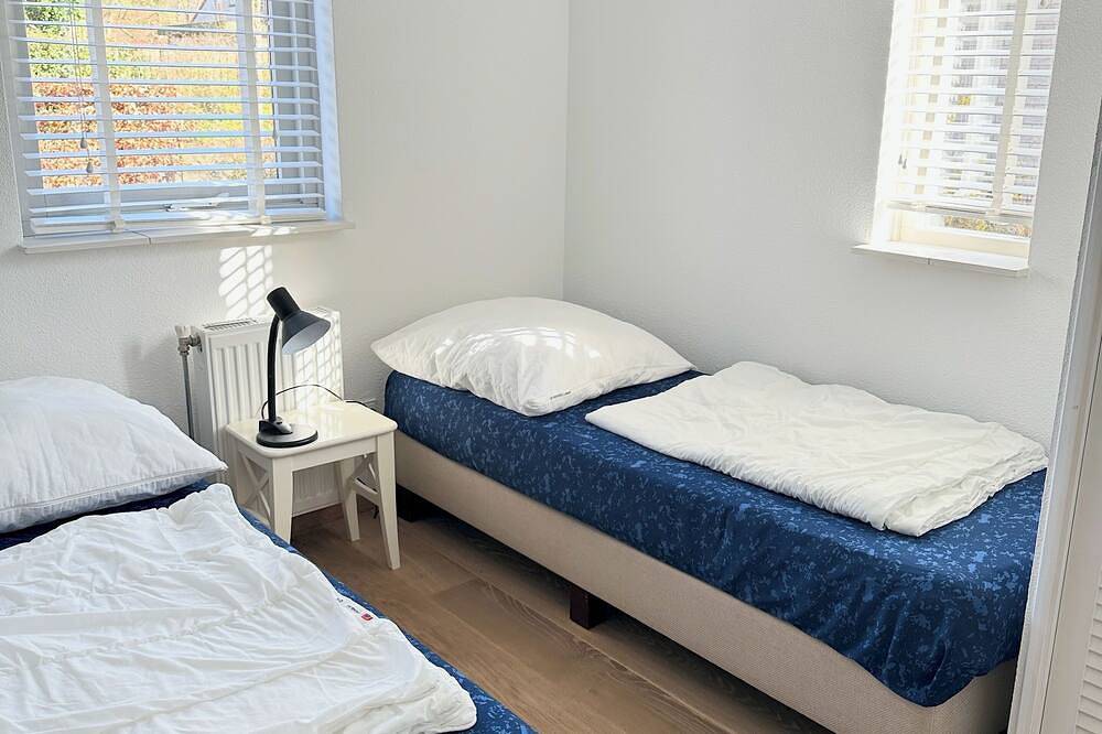 Ferienhaus mit Wasserterrasse/Kamin, neue Kü/Bad, Infrarotsauna, super Wlan in Brouwershaven, Grevelingenmeer