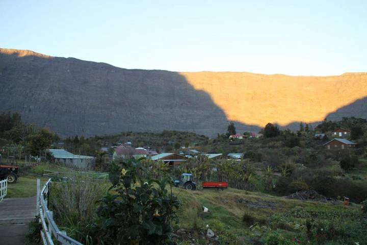 Location de vacances pour 6 personnes, avec jardin et vue à Bras-Panon - 3