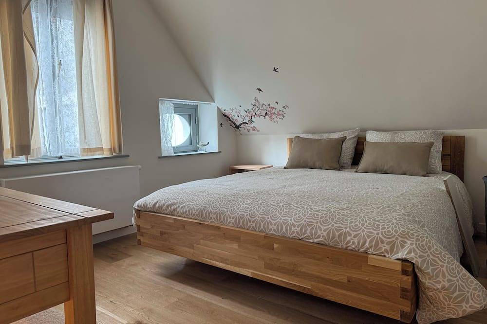 Depearl Achtrhuis in Brussels, Brussels region